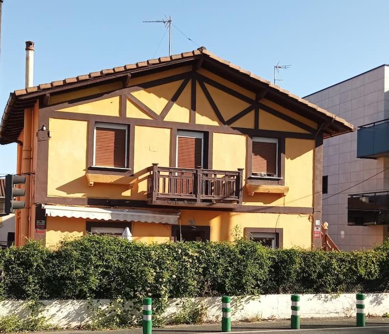 Preciosa Casa Bi-Familiar Al Lado De Donosti. Apartment Irun Ngoại thất bức ảnh